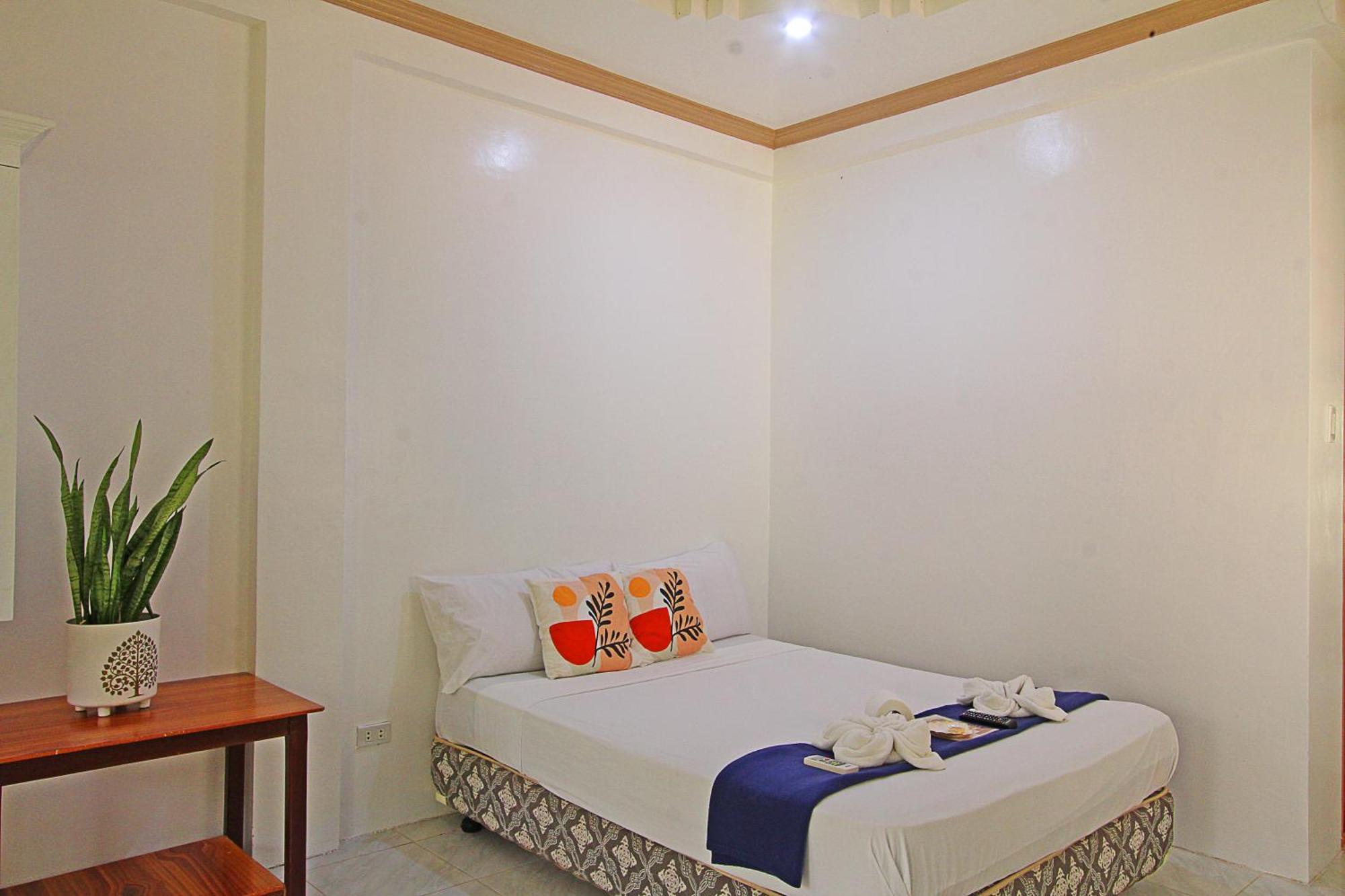 Villa Consolacion Resort Хенерал Луна Екстериор снимка